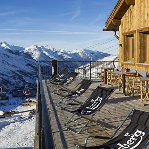 https://hillary-hotel.hotels-rhonealpes.com